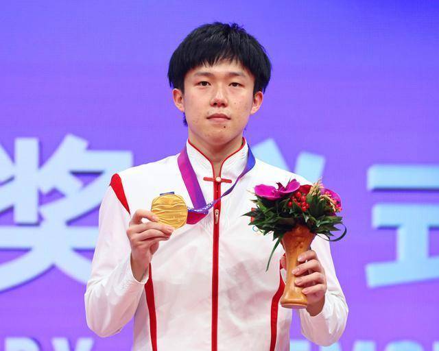原创             3-1，王楚钦打哭日本张本智和，中国队3-0剑指釜山世乒赛冠军