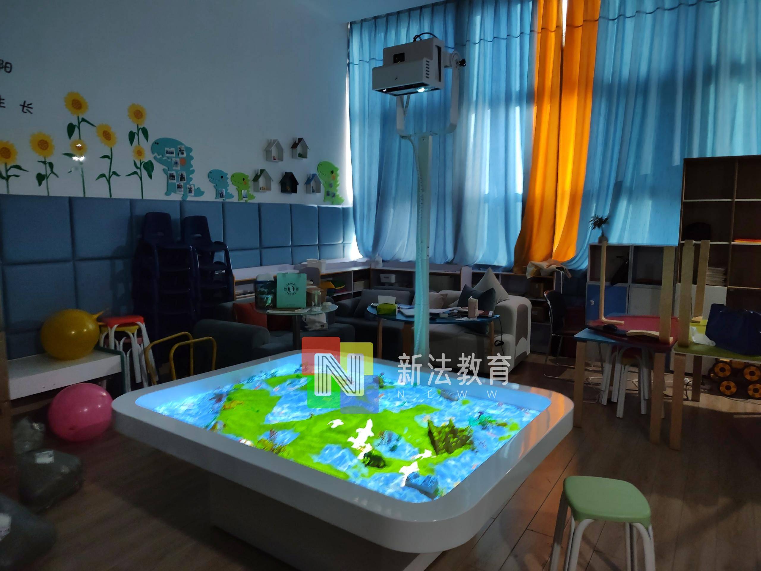 九游J9自闭症特殊儿童教育智能教学设备新法教育互动心理沙盘(图2)