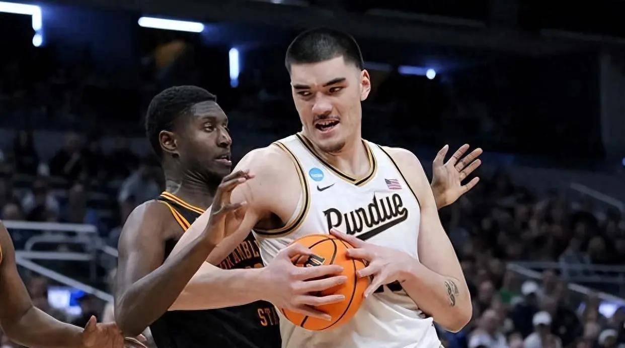 欧洲篮球联赛中文网__赛程比分+球队资讯+盘口分析NBA华裔新面孔2024年选秀大热长相天赋都酷似姚明