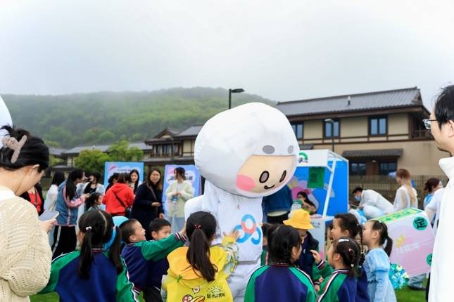 百度网盘首次合作热门文旅IP,向年轻人种草“躺平式旅行”
