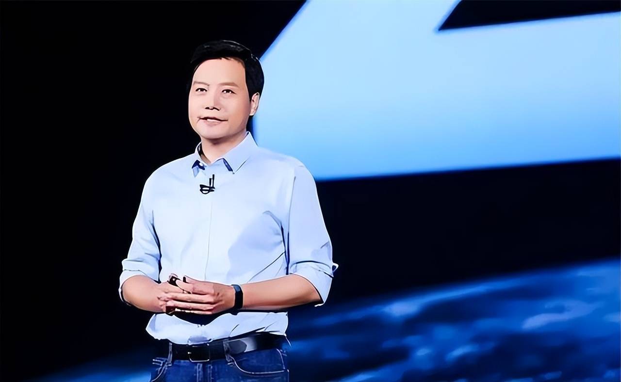 原创雷军的银行卡里，确实没有冷冰冰的几十亿，不过他有940亿的身家