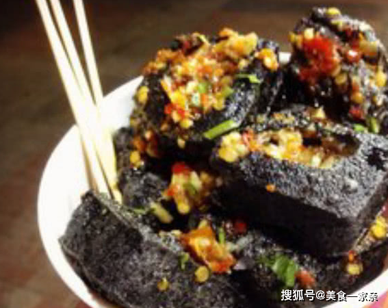 网评中国“最脏”的街头小吃，实在太脏了，看看你吃过多少种