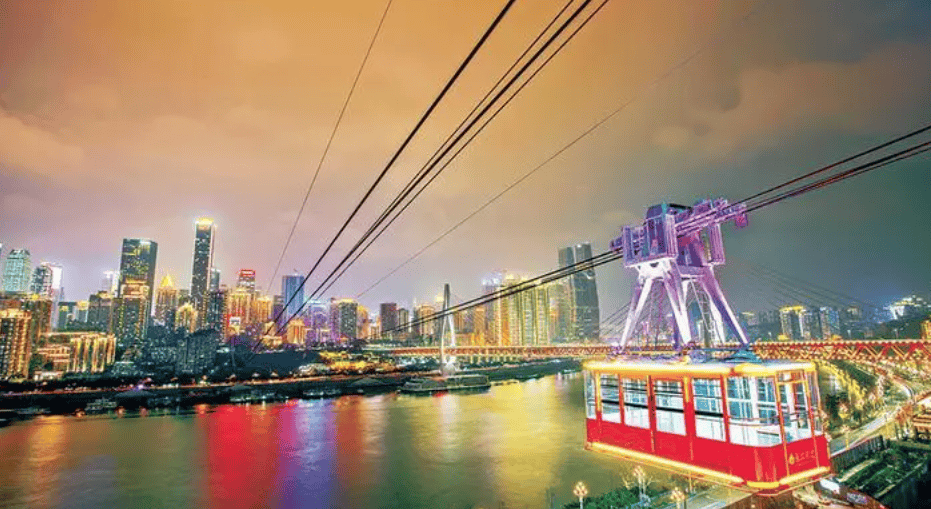 横跨长江的“土飞机”，从索道俯瞰重庆夜景，简直美得让人窒息！