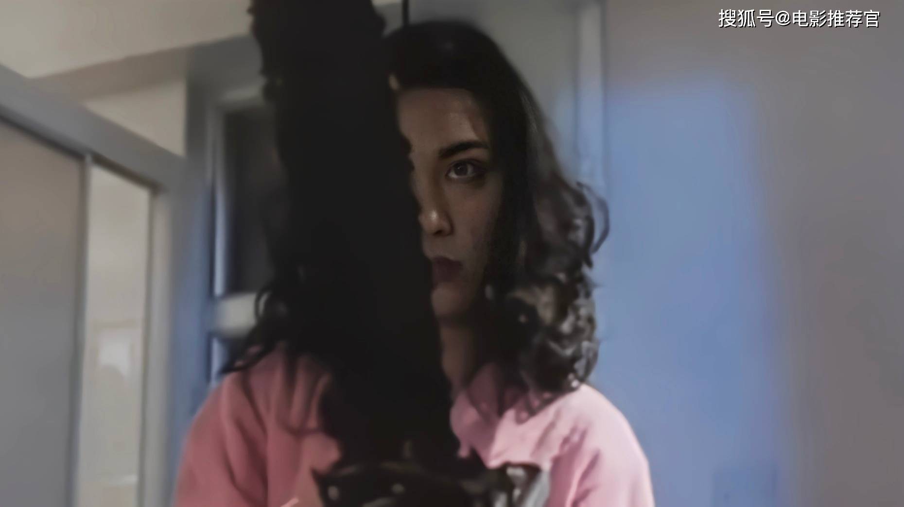 香港限制级电影《烹夫》：香港情欲与犯罪的交织乐章