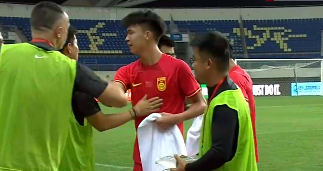 大冷门！中国2-0韩国，U19国足神奇夺冠，网友：世预赛预演？