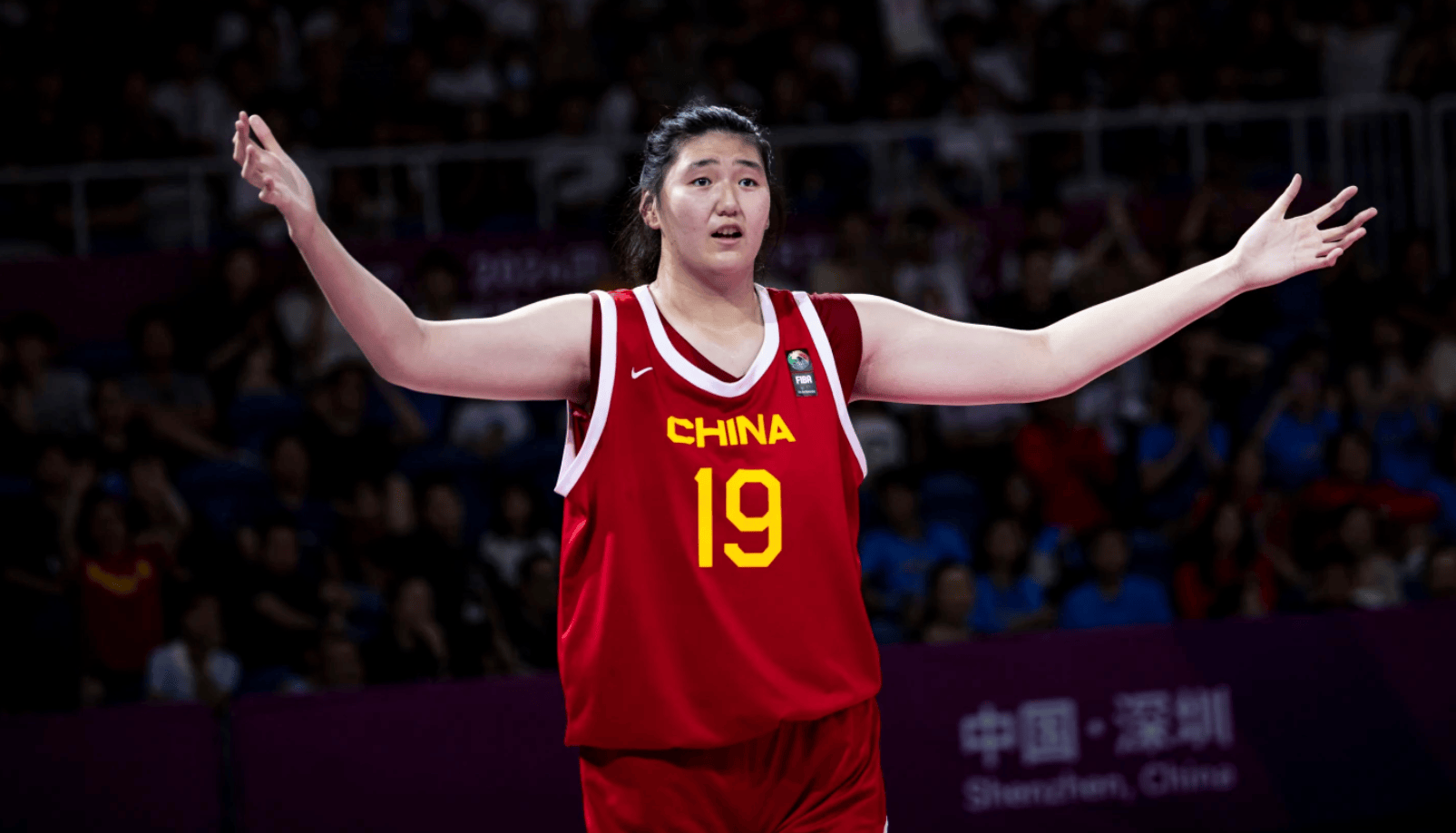 17分惨败，张子宇空砍42+14，中国女篮无缘冠军，澳大利亚队卫冕
