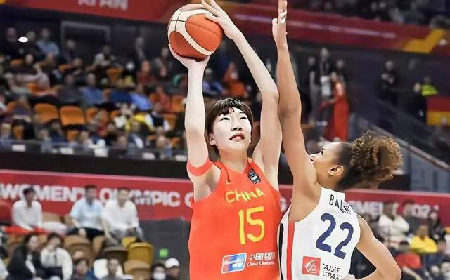 原创 中国女篮备战奥运:韩旭表现出色,团队问题显露-中国女篮韩旭身高多少?