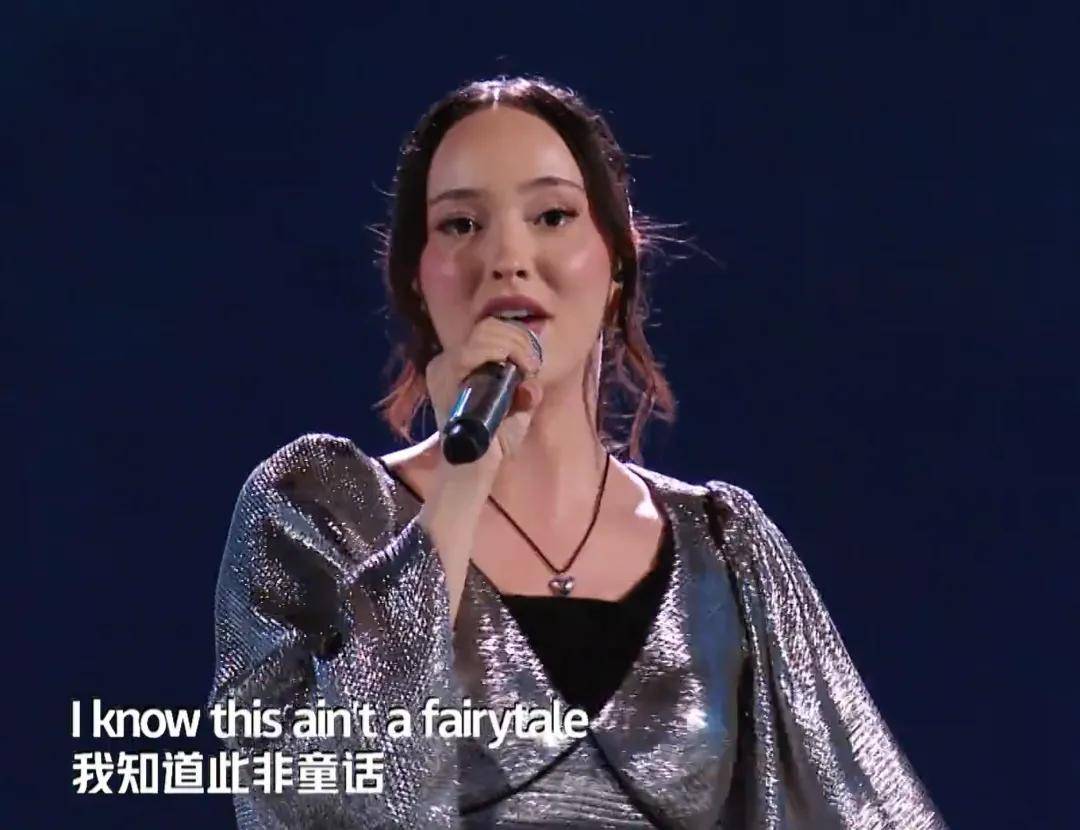 芒果青春夜明星状态:那英额头瞩目,尚雯婕脸肿,郑云龙好瘦-2024年芒果青春夜节目单