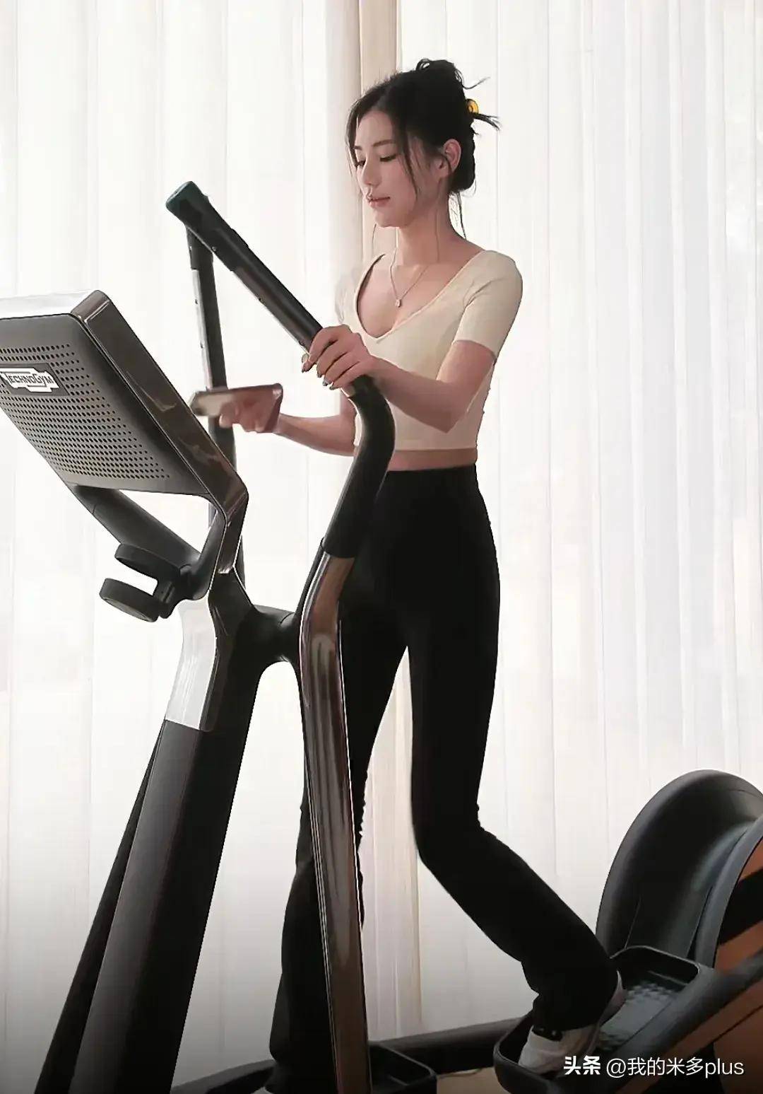 原创 汪小菲老婆晒台北生活,Mandy在租的豪宅健身,吃自家香肠带货-汪小菲在台湾的酒店叫什么名字