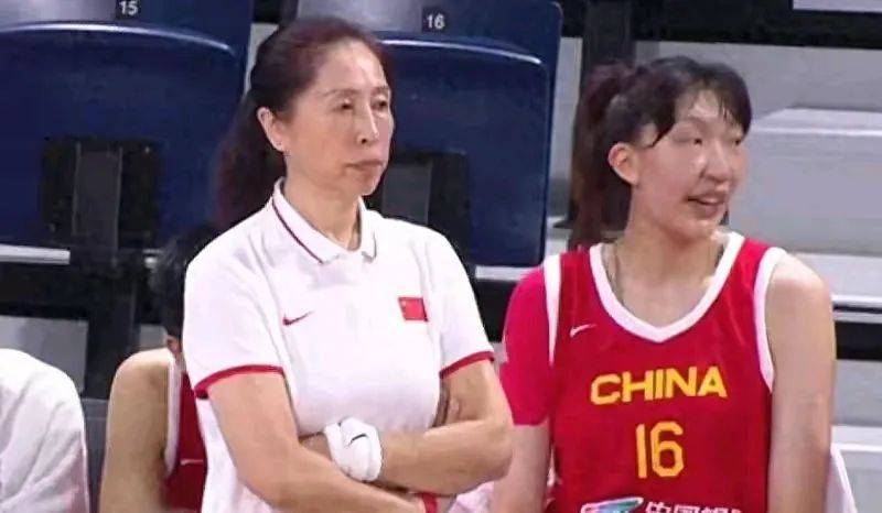 巴黎奥运一触即发，中国女篮迎战西班牙，郑薇指导不再保留！