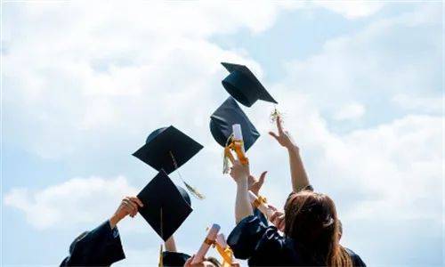 乐鱼体育- 乐鱼体育官网- APP世界杯指定平台高中留学咨询机构哪家好？细致对比助你做出明智选择！