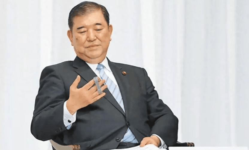 原创美梦彻底破碎？岸田重磅官宣，辞职前紧急对华求助，事情不一般