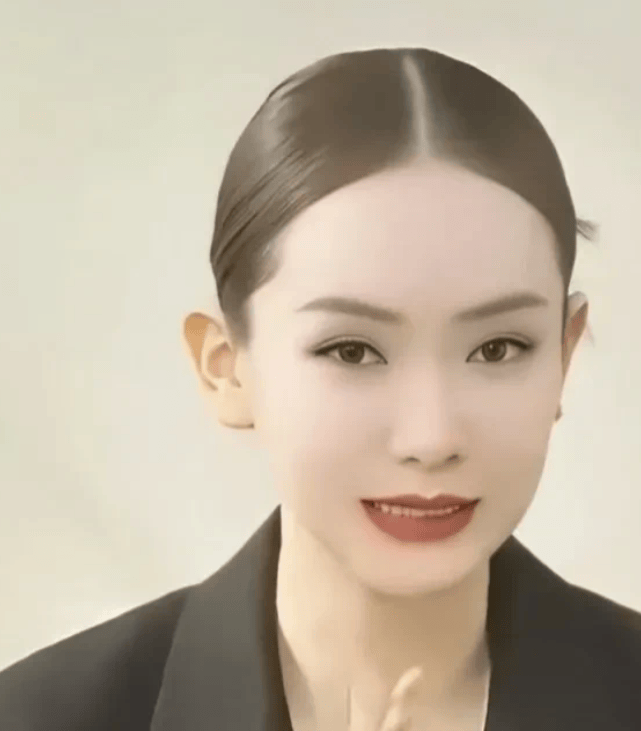 原创李承铉有担当，生二胎跟妈妈姓，戚薇嫁给这样的男人，是多少女人的梦想！