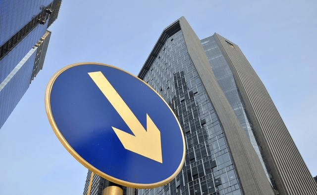 你要想救房地产，就不能只救房地产了