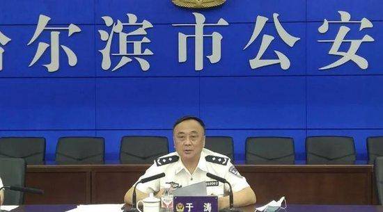 两“打黑”官员被查处：“政法虎”公器私用，“老刑侦”涉黑