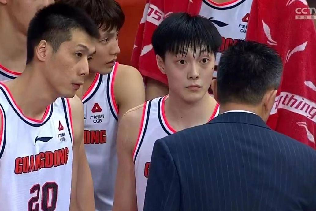 广东宏远被曝新绯闻外援，1米98NBA后卫有望加盟，场均4+2！