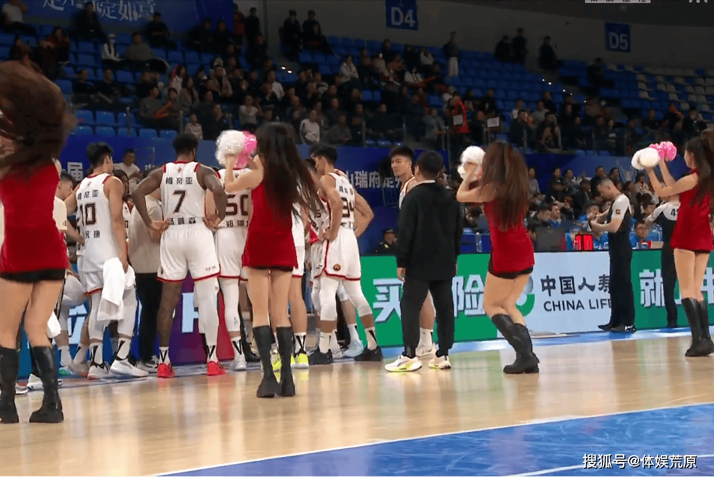 CBA：陈国豪10分迎连胜，朱松玮5分，崔晓龙拼到五犯离场