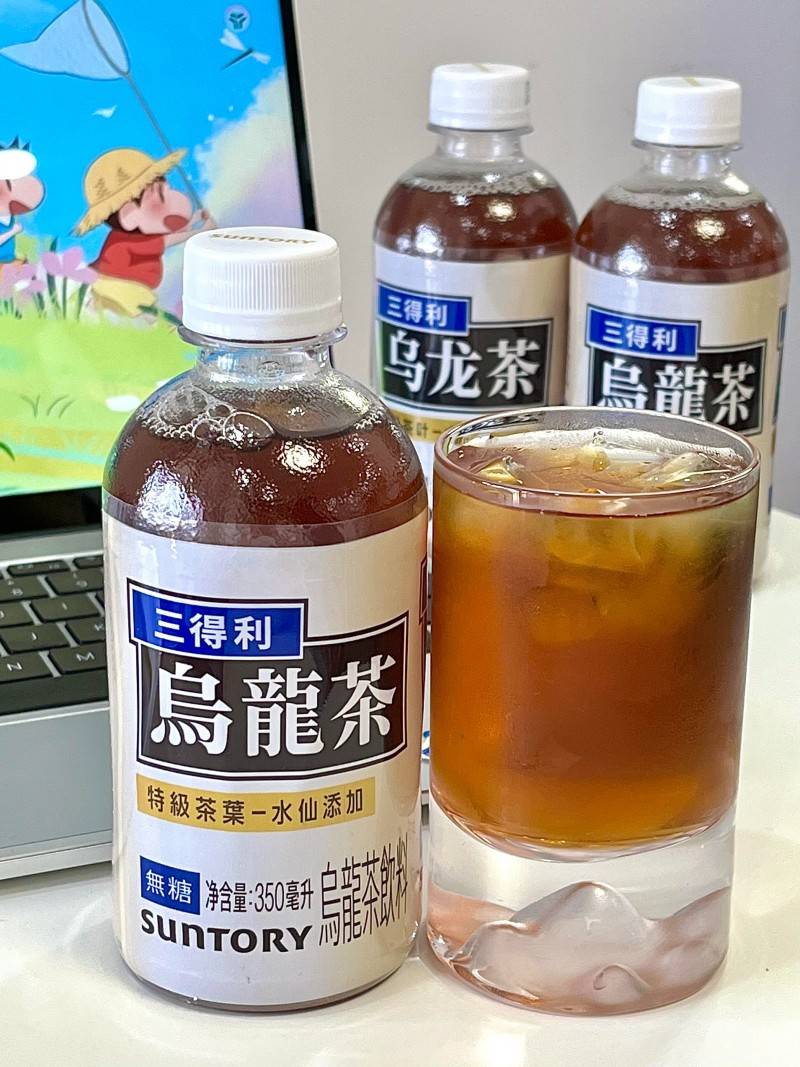 华体会app三得利乌龙茶：精选茶叶的品质之路构筑和消费者稳固关系的基石(图1)