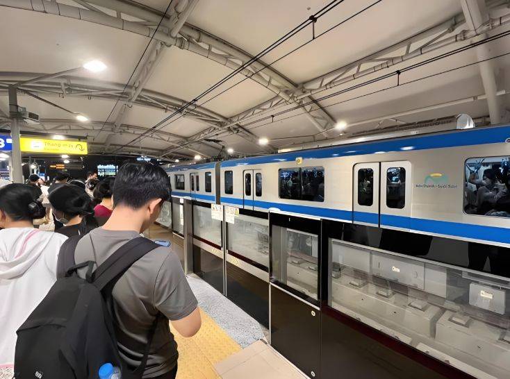 越南引进日本技术建设胡志明市首条地铁,开通运营仅5天2次趴窝
