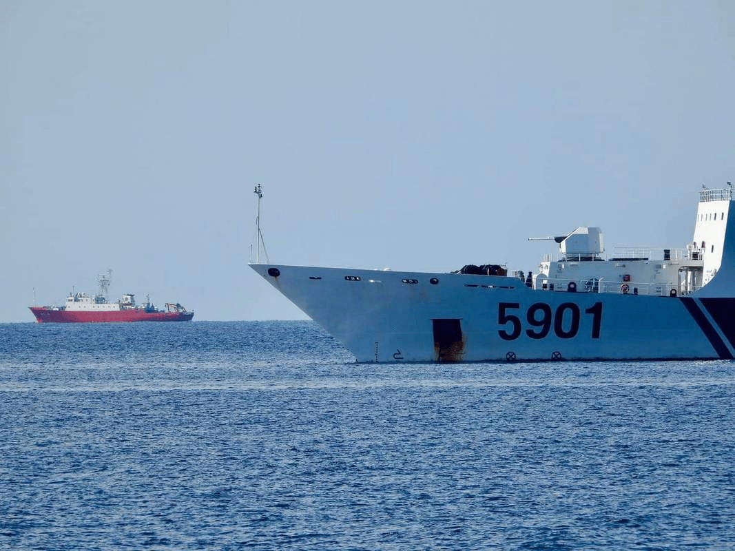 台海只是借口？中方在黄岩岛升旗，万万没想到，美航母仓促掉头