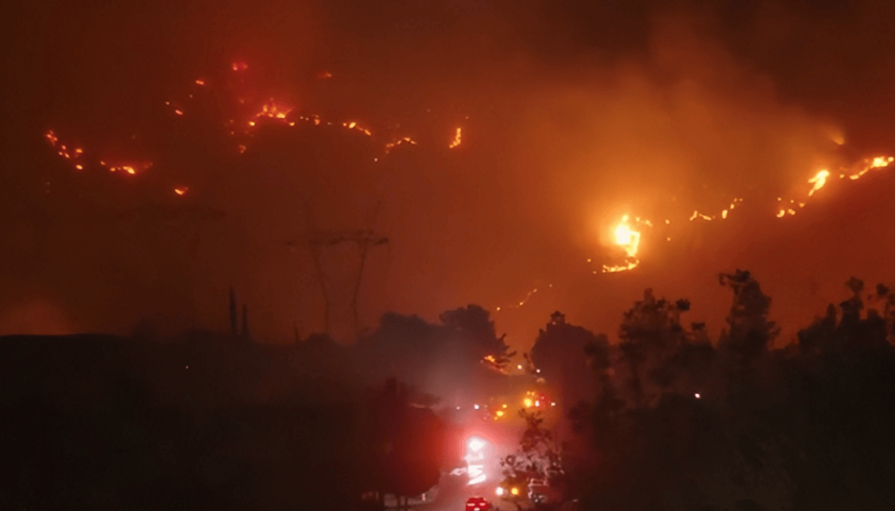 快讯！特朗普怒批，要求加州州长下台谢罪，提前除掉4年后的心腹大患？