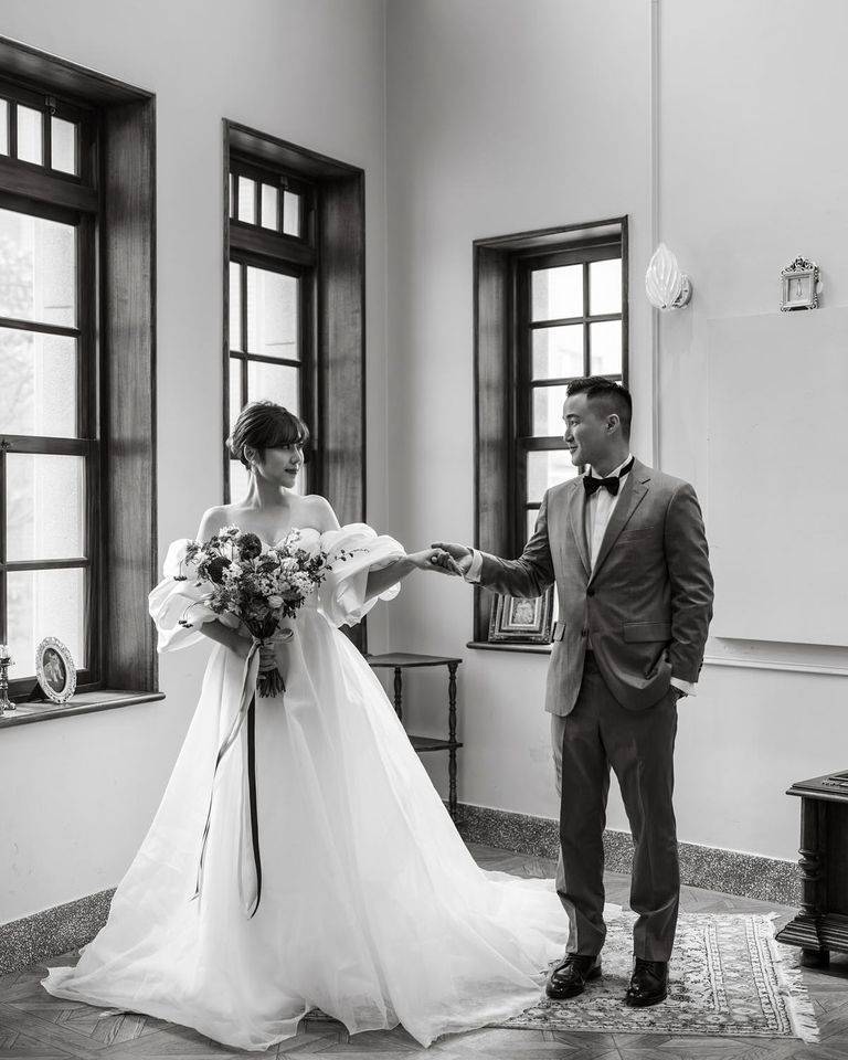 终极女神公开超仙婚纱照甜蜜告白未婚夫：余生请多指教(图2)