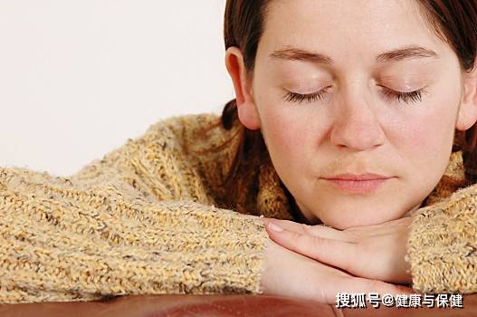闭目真的可以解乏吗？