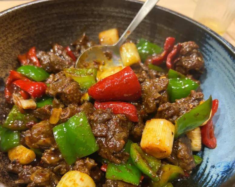 3天小长假打卡8国美食b33体育平台不用出国在成都就可以(图3)