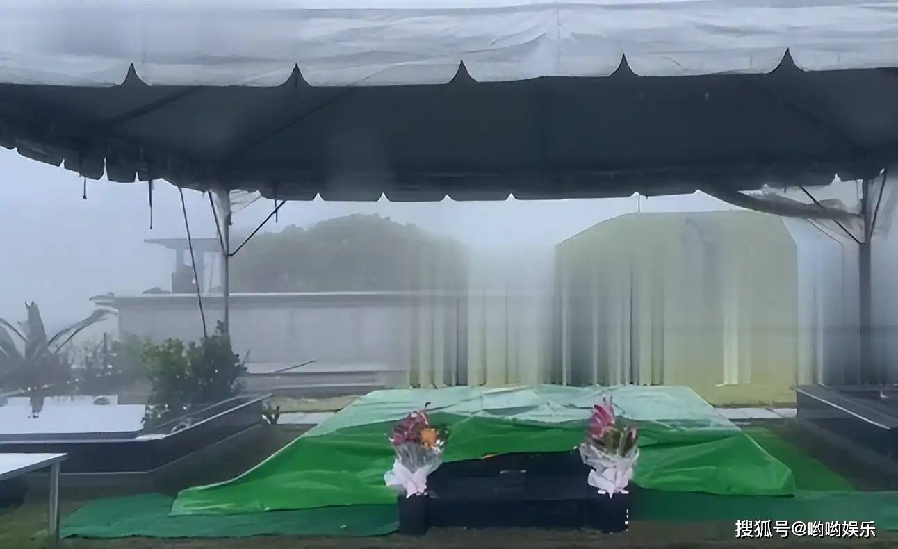 具俊晔亲手为大S设计雕像后1xBET注册续俩娃是否会一起去祭拜成焦点(图2)