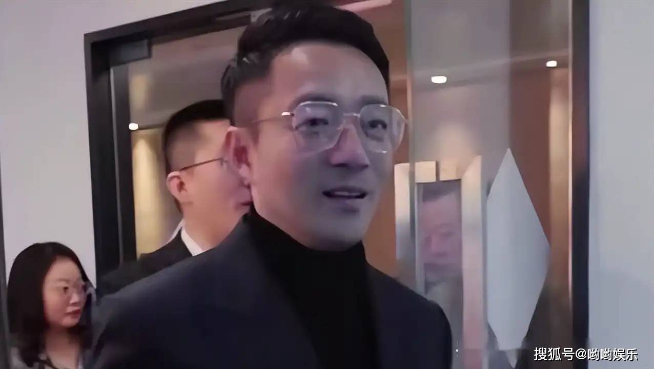 具俊晔亲手为大S设计雕像后1xBET注册续俩娃是否会一起去祭拜成焦点(图14)