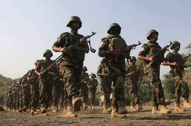 “火药桶”就要炸了！伊朗连夜通告6国，封锁领空，不要招惹麻烦