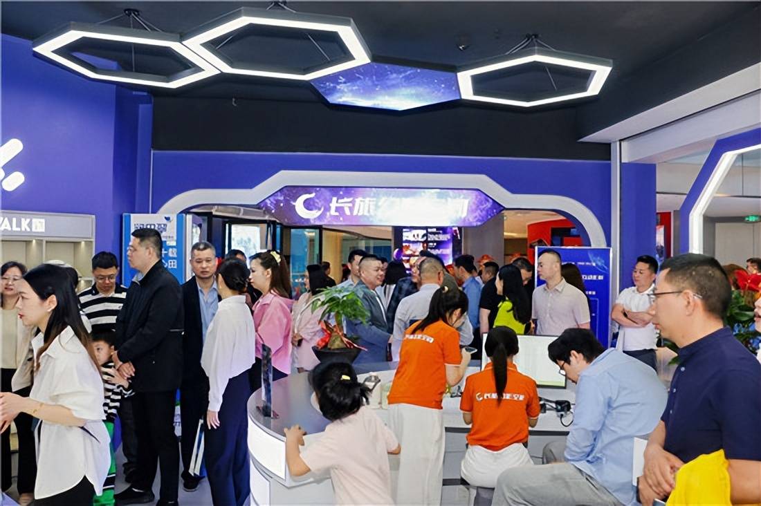 果博入口江西首家 VR 互动影院解锁文旅新玩法(图2)