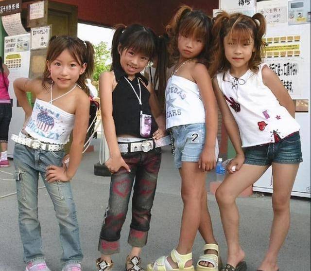 日本女孩有多“早熟”？看完这组照片，中国家长懵了：这确定是小孩？