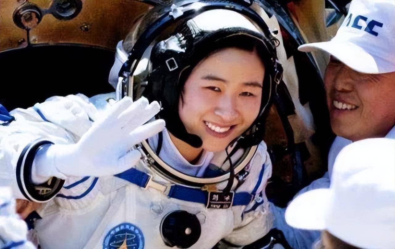 原创             女航天员飞往太空前，为什么要吃避孕药？这是为了防止发生什么？