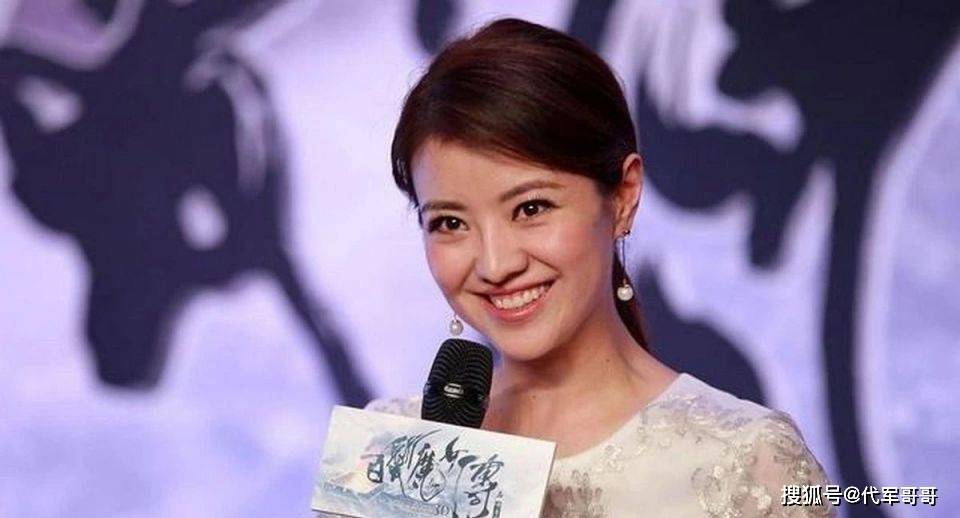 涂经纬：和撒贝宁同居多年，转身投入富家怀抱，如今却成这样？