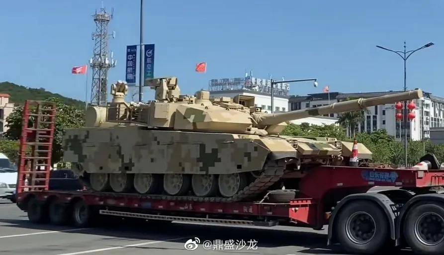 中美俄优势全占了！朝鲜“金玛塔”坦克曝光：125炮+主动防+爆反