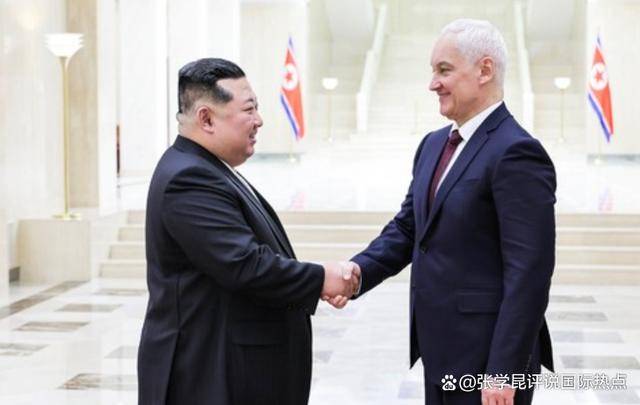 普京的邀请，金正恩答应了一半，红场阅兵这一趟，他还是不去的好