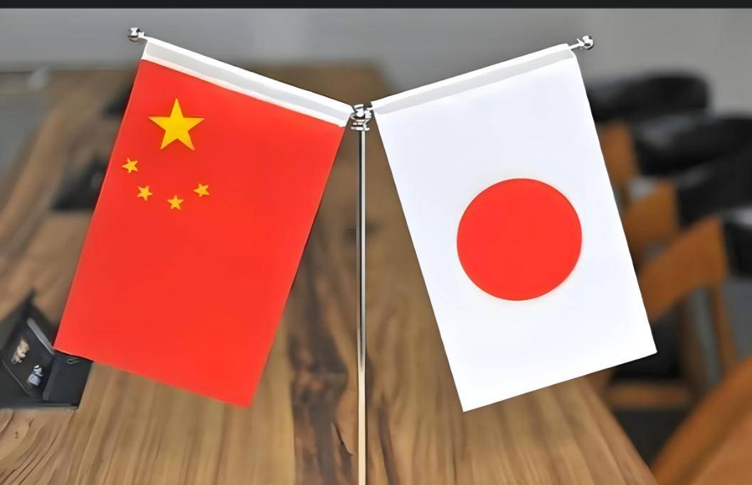 5分钟定胜负！日本民用飞机强闯我钓鱼岛，遭中国直升机强势驱离