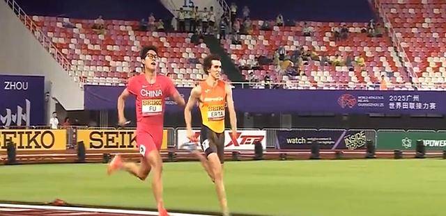 华体会- 华体会体育官方网站- 体育APP下载中国4x400接力绝杀破纪录创历史进军世锦赛