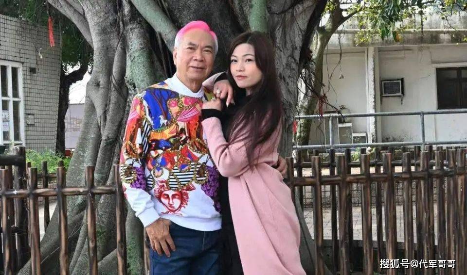 74岁李龙基即将迎娶小36岁未婚妻，已准备当爸爸，有钱不怕养不起