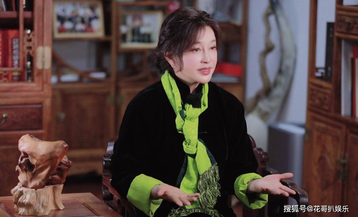 刘晓庆回应偷税事件，称与当事人不认识，网友担心《折腰》受影响