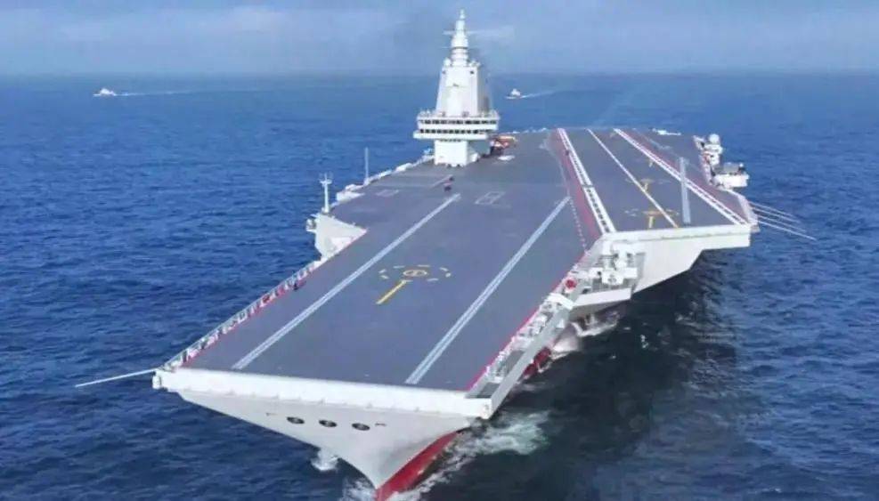 福建舰启航所为何事？解放军多线演习背后，是马克龙对台误判造成的危机！