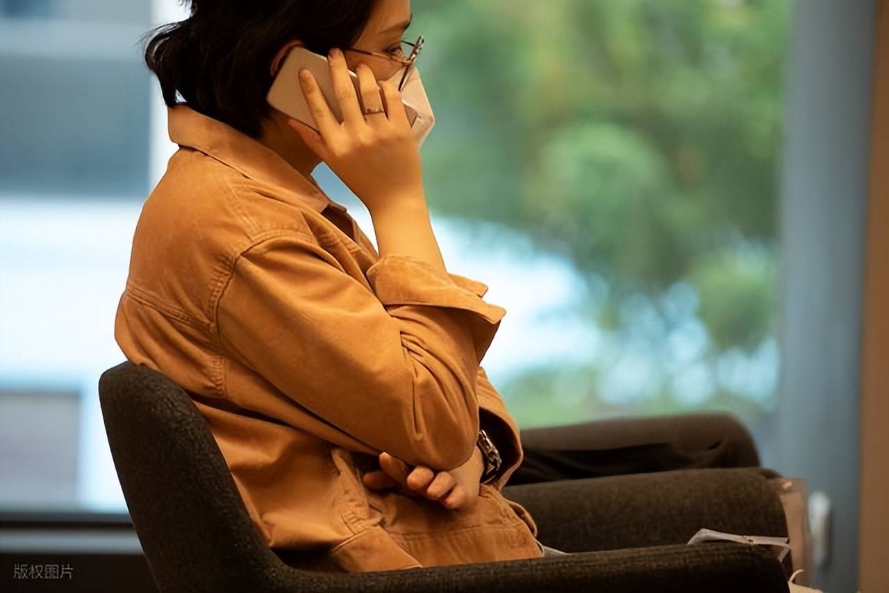 whatsapp可以改电话