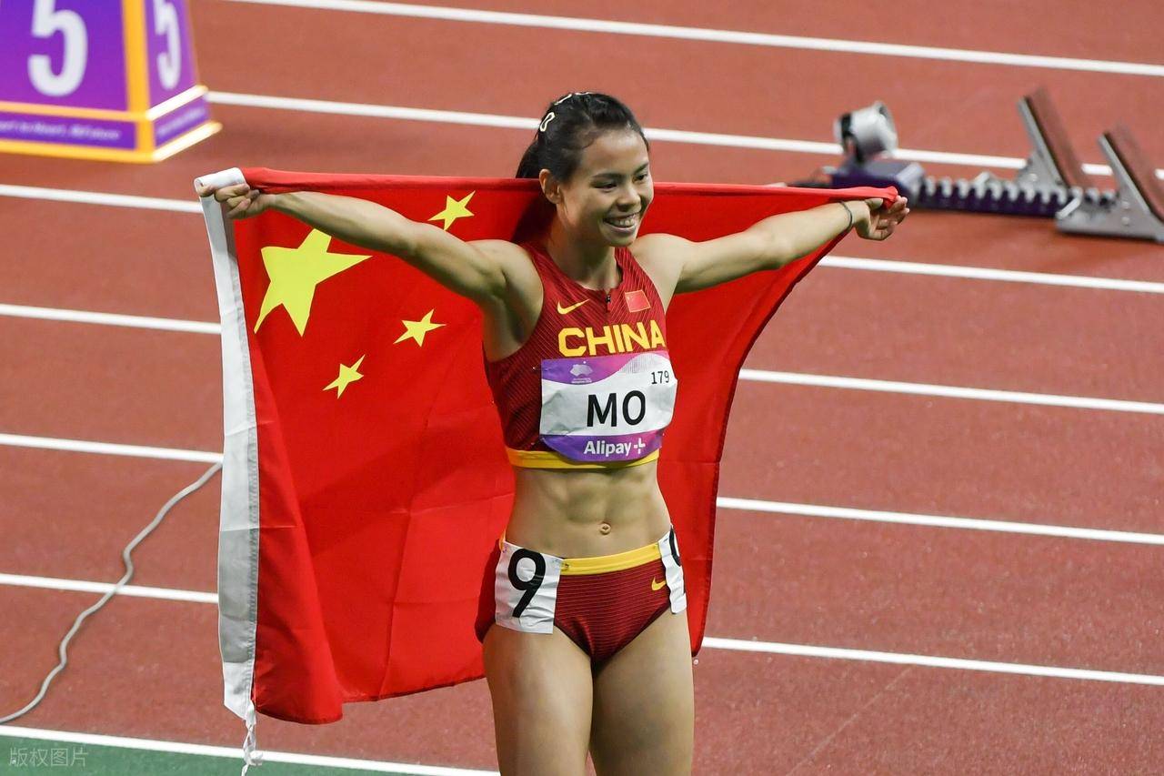 原创             0.01秒绝杀夺冠！中国队终于赢了，20年啊，这一刻等等整整20年！