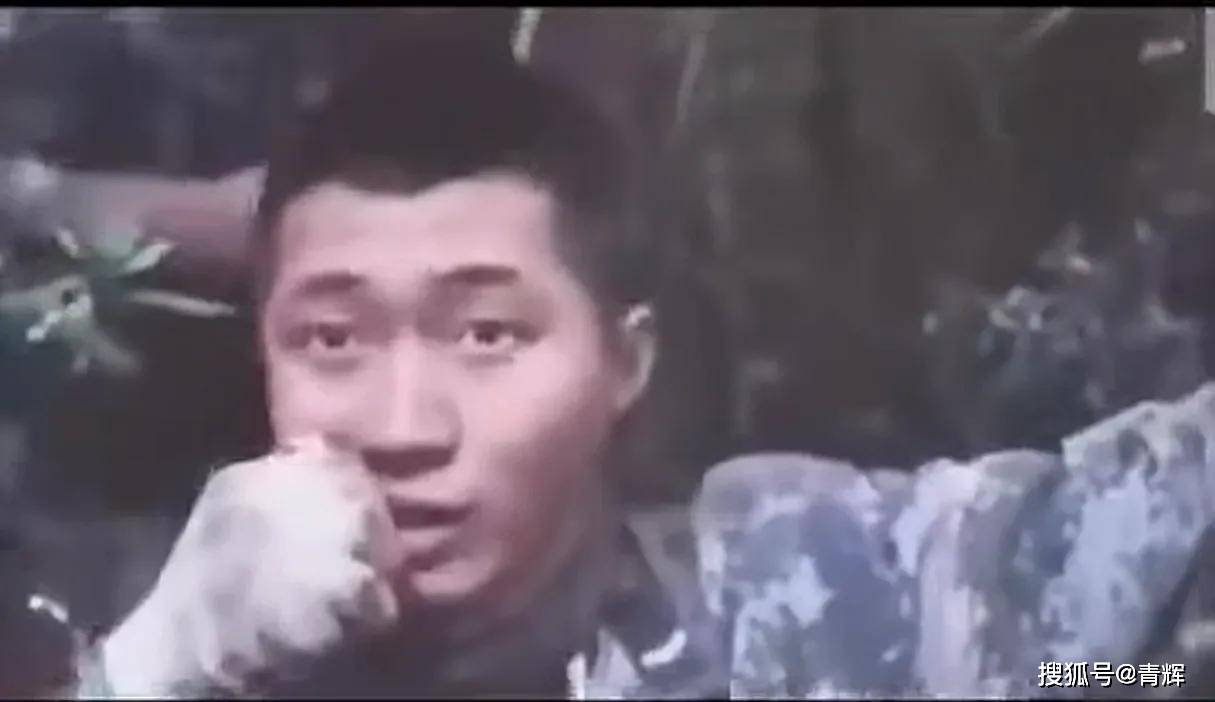 霸气！疑似边境视频曝光:我军士兵咬着手雷拉环与印军对峙
