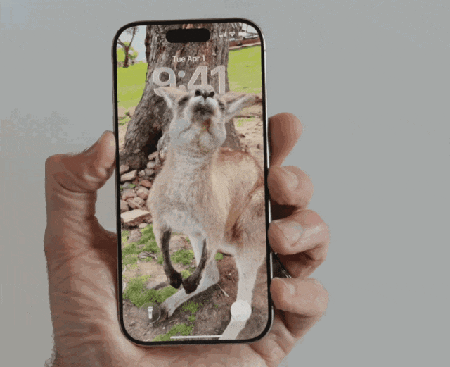 iOS 26，丑上热搜第一