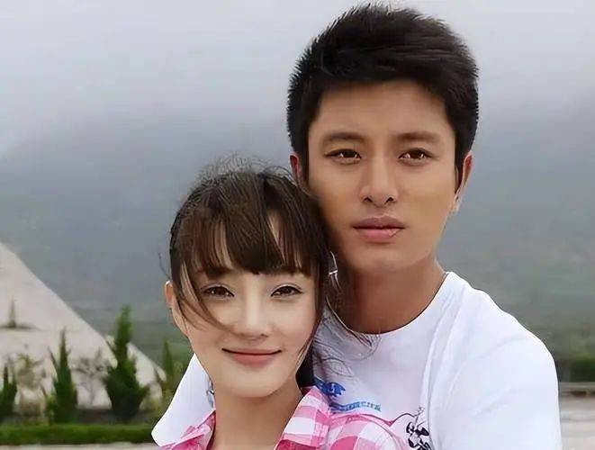 同杨子离婚四个月，黄圣依承认初恋是贾乃亮！网友惊了