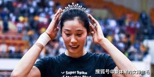 原创             朱婷：今年没进国家队，多陪陪家人！网友：不是不想回，排协不要