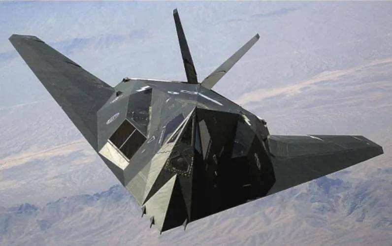 B-2横穿中国轰炸伊朗，中国雷达没有发现？这是正常人想出来的？
