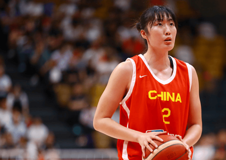 原创             5战征服主帅！中国女篮又一23岁1米86王牌诞生：新版李梦三分真准